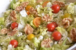 沙拉、重要物质、碱性饮食、维生素、核桃、核桃、食物、素食者