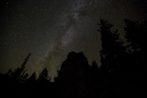 风景摄影，树木，天空，银河，星星，夜晚，风景，胡同