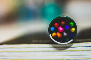 着色笔特写照片