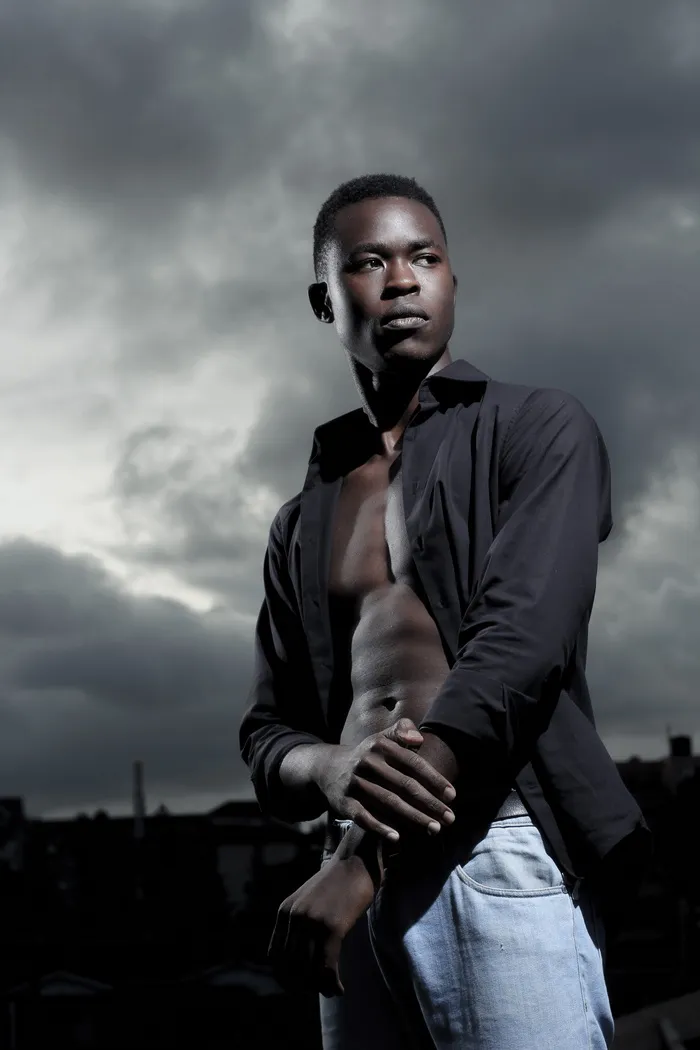 人物，肖像，男人，成年人，黑人，肯尼亚人，模特，云天