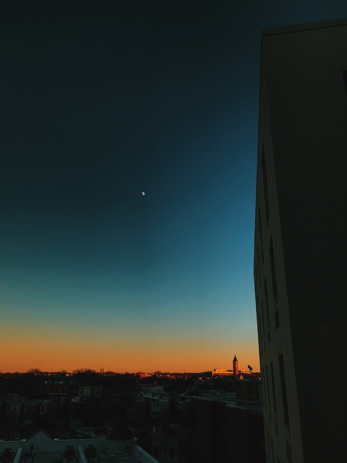 建筑外观, 建筑, 建筑结构, 天空, 建筑, 月亮, 城市, 日落