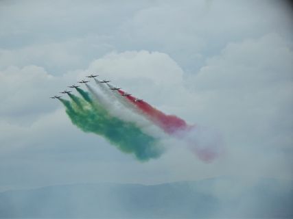frecce tricolori，飞机，特技飞行队，云天，飞行器，航展，天空，飞机