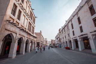 人行道、小路、人、人、建筑物、人行道、人行道、城镇