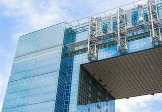 玻璃立面，现代建筑，办公楼，玻璃正面，立面，玻璃，镜像，反射