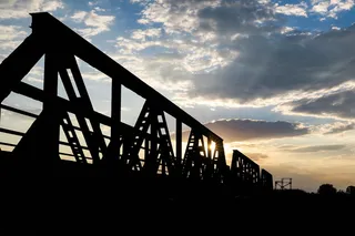 建筑、桥梁、城市、云、建筑、黑暗、黎明、白天