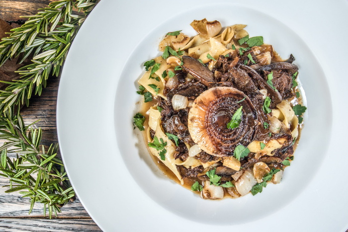 美国，罗斯维尔，午餐，晚餐，意大利面，牛肉，意大利面，迷迭香