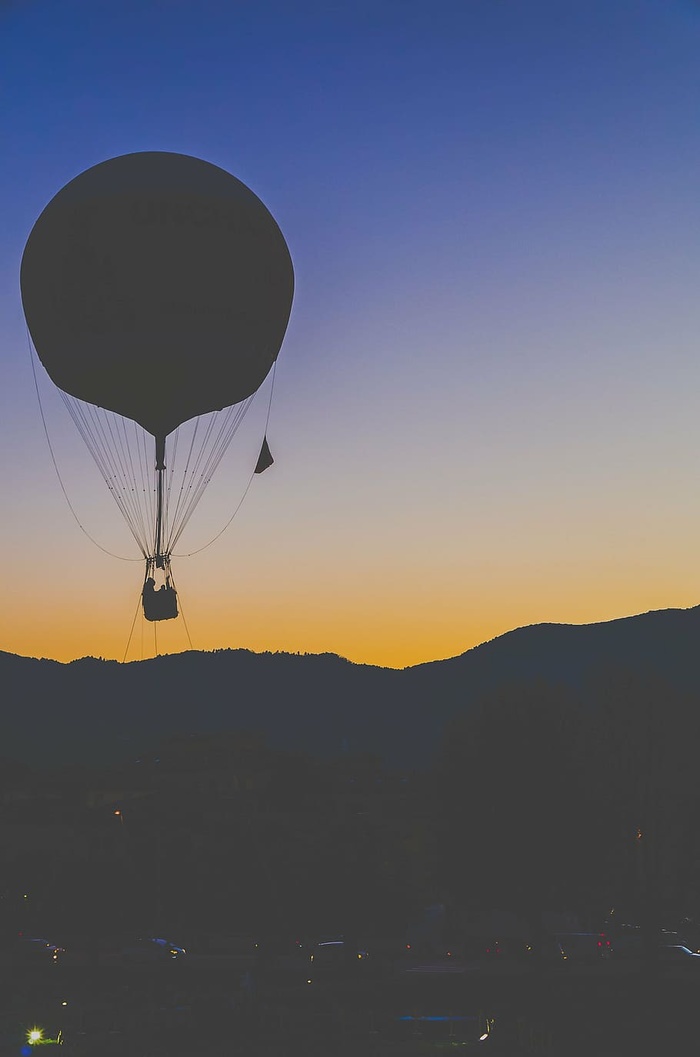 热空气，气球，山顶，高山，热空气，蓝色，天空