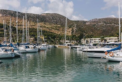 西班牙加泰罗尼亚巴塞罗那的吉内斯塔港