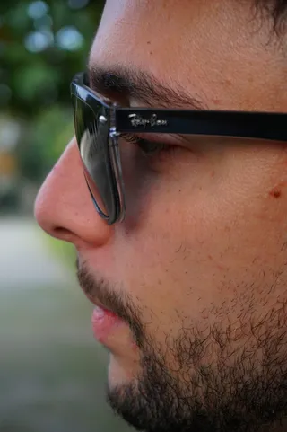 男，男，侧面，男，眼镜，年轻，侧面男，时髦