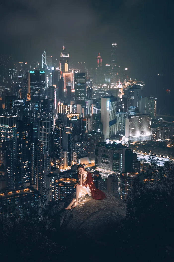 米色混凝土建筑，城镇，城市，城市，建筑，高层，人，人