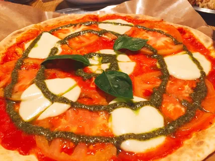 披萨，酒廊，Gary Mar，d Lounge，跟随Gary Mar，食物和饮料，食物，新鲜度