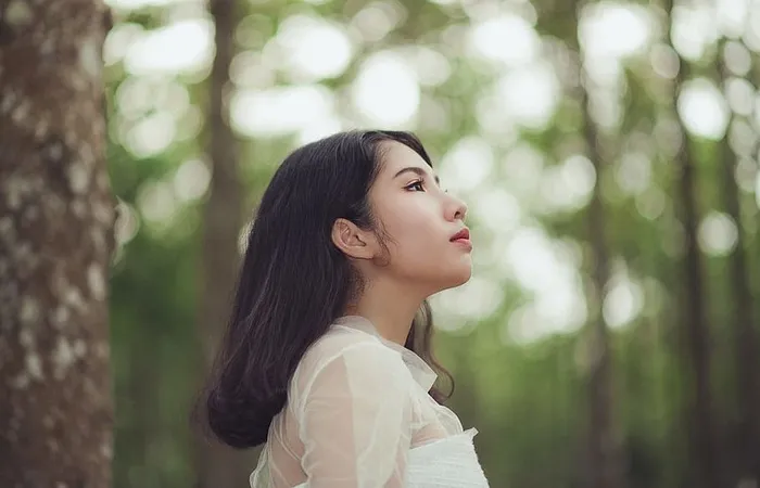 女式白色袖上衣