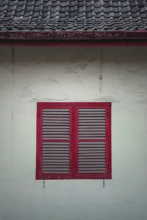 红色和灰色窗口关闭