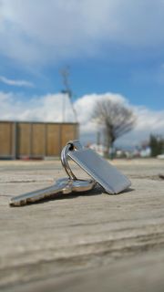 钥匙，钥匙链，金属，灰色，有光泽，无色，垫子，网页设计