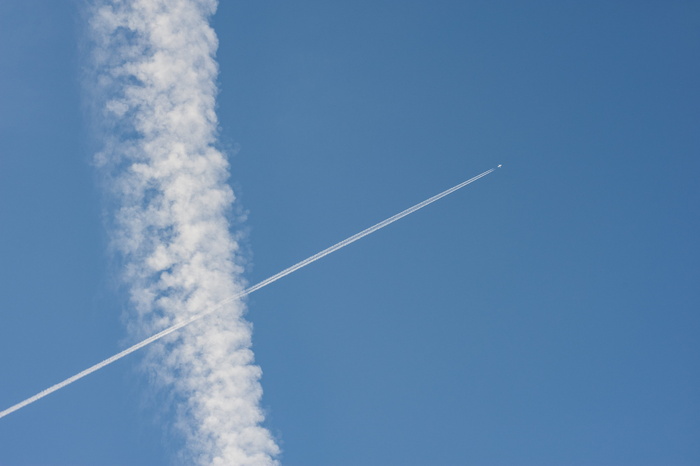 空中飞行的飞行器