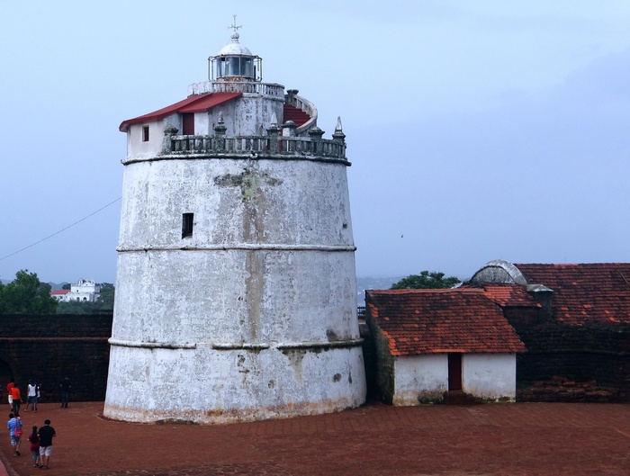 阿瓜达堡，灯塔，葡萄牙堡，17世纪，果阿，阿瓜达，印度，建筑结构