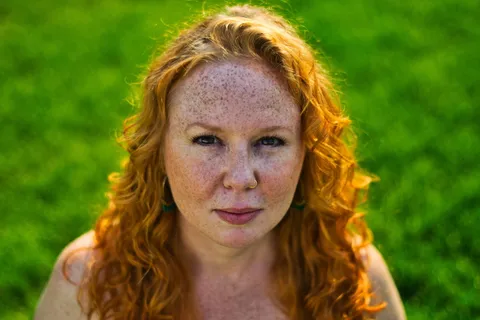 一位女士的特写照片