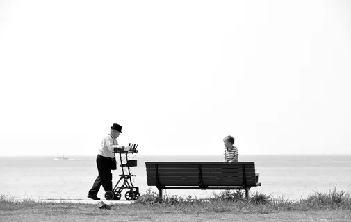 孩子,爷爷,孩子,海滩,海岸,爷爷,天空,真人 孩子,爷爷,孩子,海滩,海岸,爷爷,天空,真人