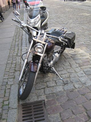 摩托车、车辆、交通、道路、交通、城市、街道、人行道