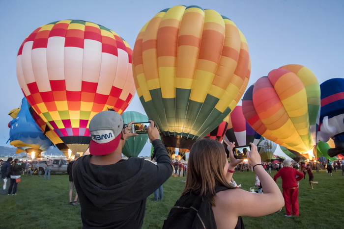 albuquerque，美国，balloon fiesta parkway，sunset，people，iPhone，ballon fiesta，glow