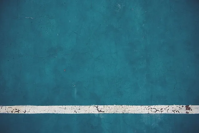 蓝色背景，砖块，特写