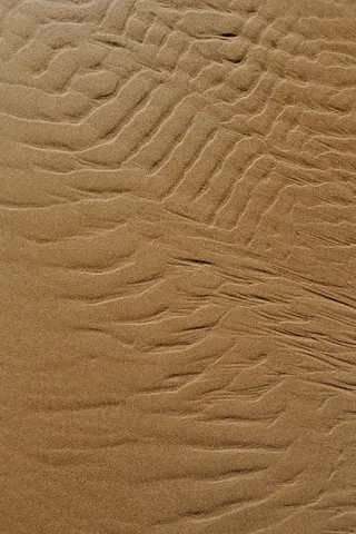 抽象线条由水上砂纹理设计而成