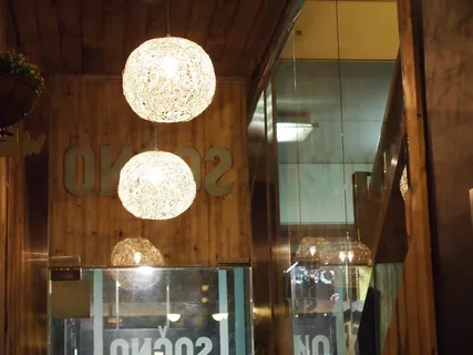 咖啡馆、宏达、小诊断、咖啡、室内、室内、窗户、反射