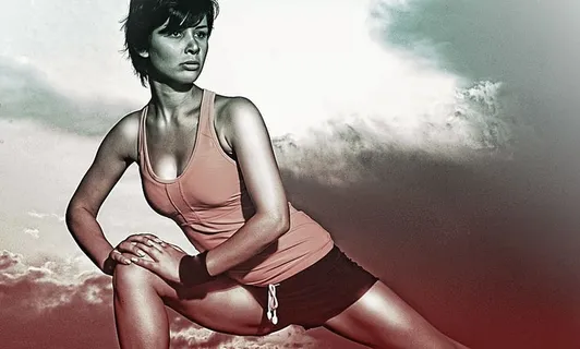 年轻女子锻炼-坚毅的外表