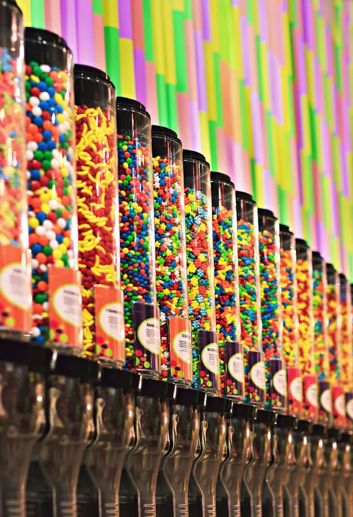 采购产品糖果分配器，糖果，糖果，食品，彩色，糖果，街机游戏机，洒水
