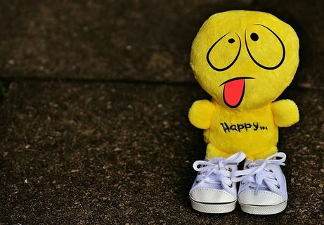 笑脸、厚脸皮、运动鞋、搞笑、表情符号、情感、黄色、绿色