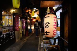 日本，新宿，新宿大野洋子，城市，街道，昏暗，东京，人