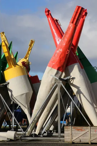 daymark，boje，marine，seafaring，bollard，bark，cuxhaven，sky