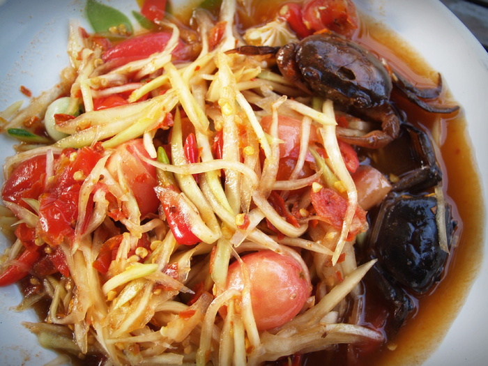 白色陶瓷盘，酒体，菜肴，泰国，香肠，膳食，柠檬，马