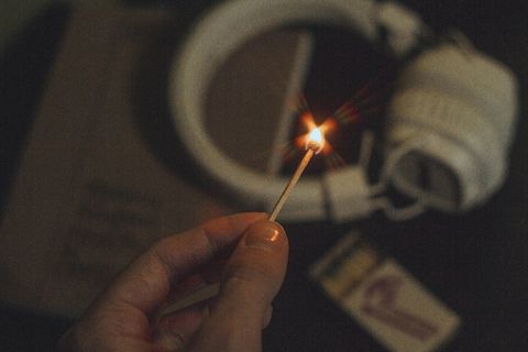 发光的安全火柴棒