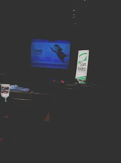 通信、技术、黑暗、室内、文本、无人、计算机、西文脚本