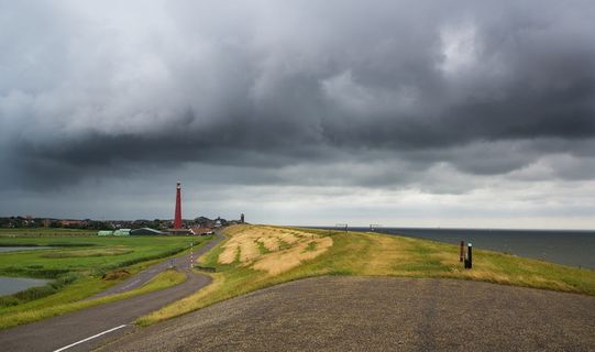 雷雨、灯塔、堤防、大海、前进、威胁、夏天、云 雷雨、灯塔、堤防、大海、前进、威胁、夏天、云