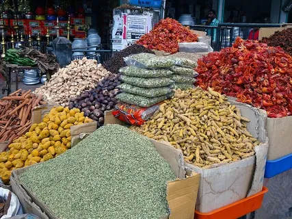 各种蔬菜,香料,市场,豆蔻,生姜,辣椒,肉桂,香料市场 各种蔬菜,香料,市场,豆蔻,生姜,辣椒,肉桂,香料市场