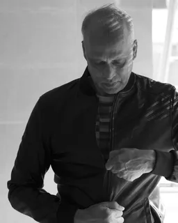 人，人，服装，衣服，袖子，手指，音乐家，乐器