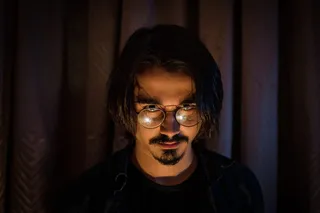 眼镜，眼镜，肖像，面部头发，正视图，一个人，头像，胡子