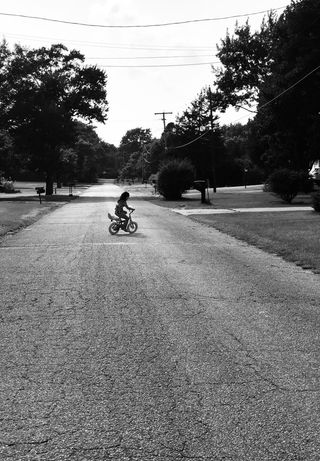 夏天，自行车，骑自行车，黑白，出门，背景，孩子，孩子