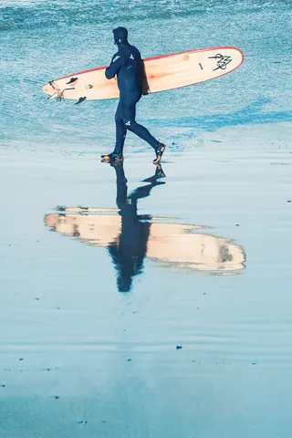 格恩西岛，某人，海，反思，潜水服，运动，水，海洋