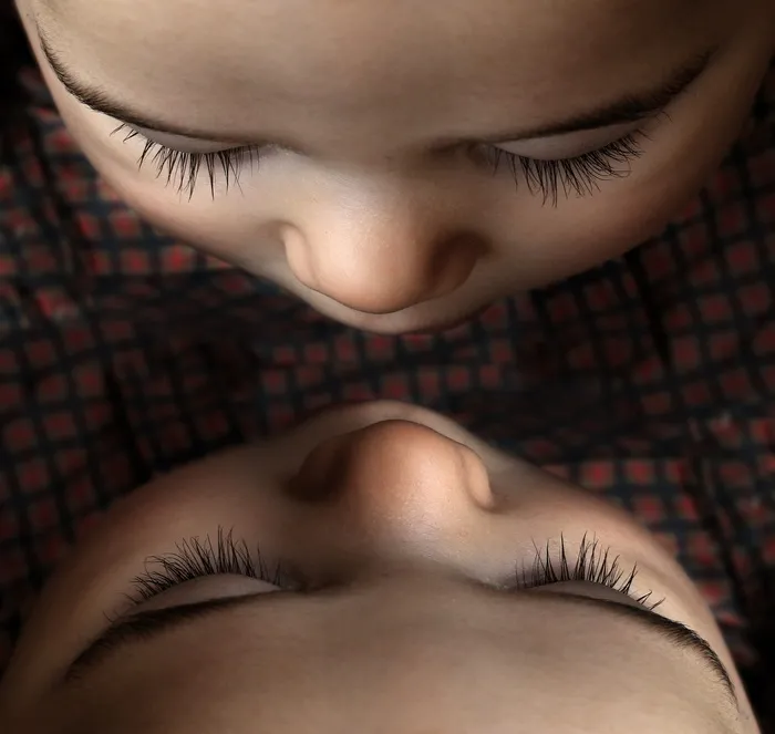镜像摄影，幼儿，婴儿，幼儿，镜像效果，双胞胎，眼睛，孩子