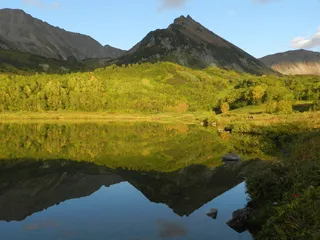 山, 湖, 森林, 秋季, 秋天的颜色, 云, 晚上, 反射