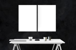 二、白色、木板、木制、桌子、模型、墙壁、海报