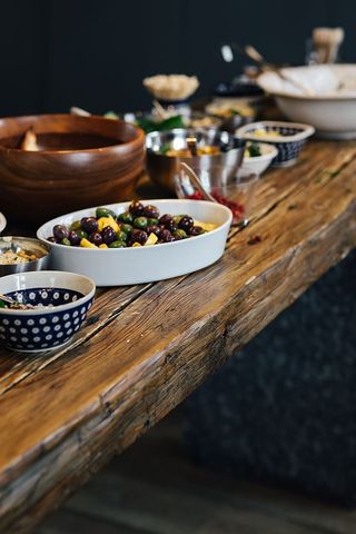 传统的中东羊肉科夫塔晚餐