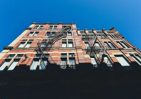 建筑,建筑,高层,低角度拍摄,透视,窗户,建筑外部,低角度视图 建筑,建筑,高层,低角度拍摄,透视,窗户,建筑外部,低角度视图