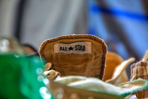 乌干达，穆科诺，穆科诺-卡扬加路，鞋，全明星，标志，标签，卡盘