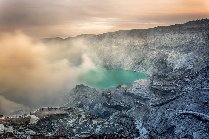 地标摄影、身体、水、环绕、灰色、悬崖、火山、地理