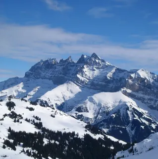 山,雪,凹痕杜米地,瑞士,寒冷的温度,冬天,天空,美丽的自然 山,雪,凹痕杜米地,瑞士,寒冷的温度,冬天,天空,美丽的自然