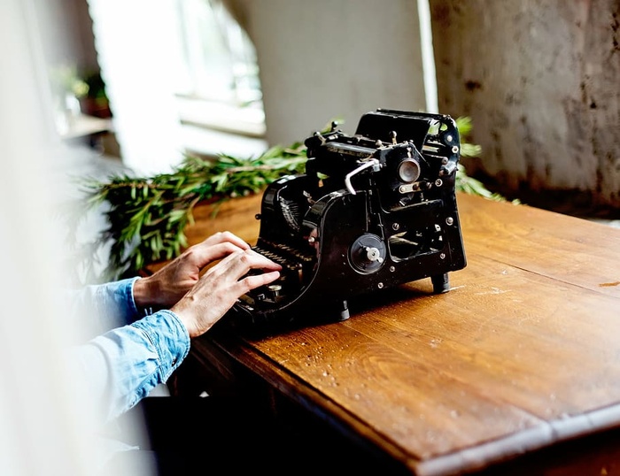 男人，使用，黑色，打字机，桌子，人，男人，手